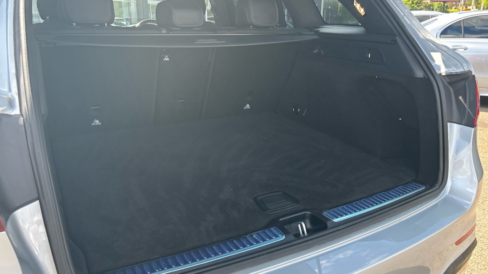 Mercedes-Benz GLC 300 4Matic AMG Line 5dr 9G-Tronic Petrol Estate - Image 31
