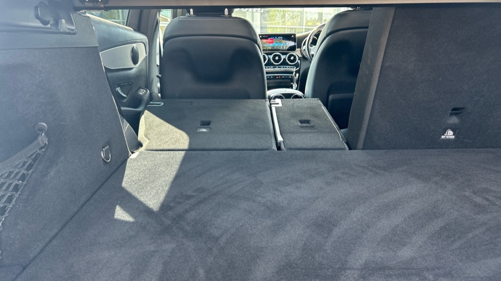 Mercedes-Benz GLC 300 4Matic AMG Line 5dr 9G-Tronic Petrol Estate - Image 33