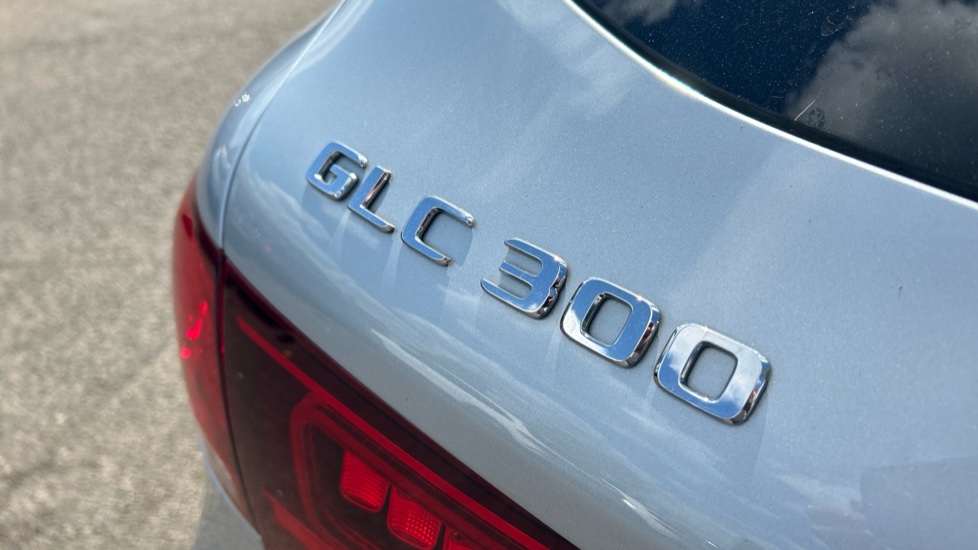 Mercedes-Benz GLC 300 4Matic AMG Line 5dr 9G-Tronic Petrol Estate - Image 39