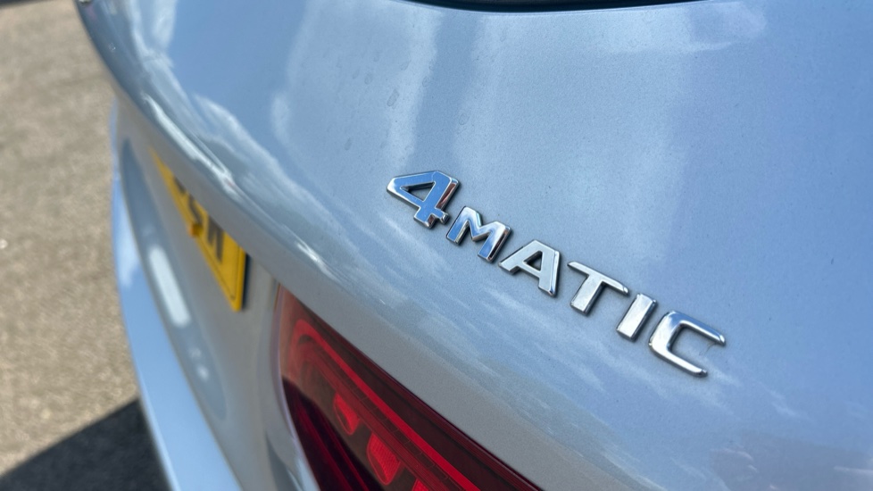 Mercedes-Benz GLC 300 4Matic AMG Line 5dr 9G-Tronic Petrol Estate - Image 40
