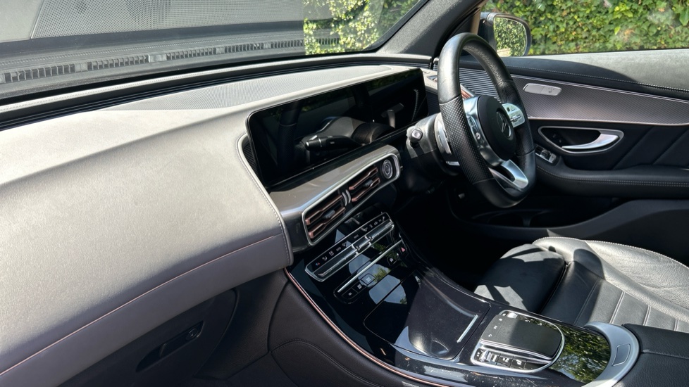 Mercedes-Benz EQC 400 300kW AMG Line Premium 80kWh 5dr Auto Electric Estate - Image 9
