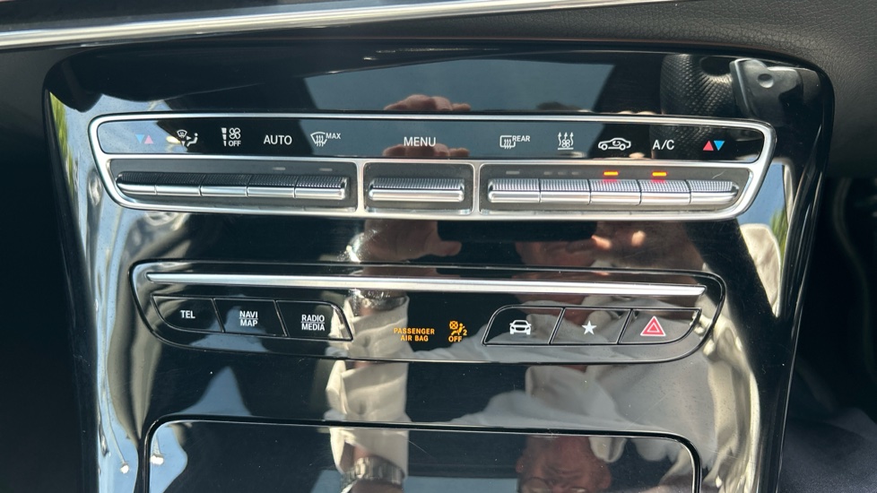 Mercedes-Benz EQC 400 300kW AMG Line Premium 80kWh 5dr Auto Electric Estate - Image 30