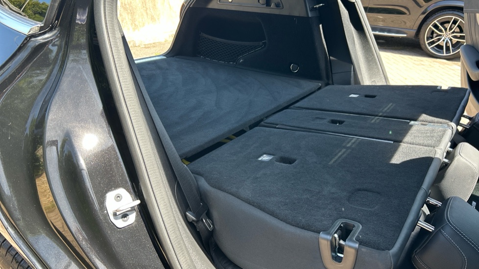 Mercedes-Benz EQC 400 300kW AMG Line Premium 80kWh 5dr Auto Electric Estate - Image 40