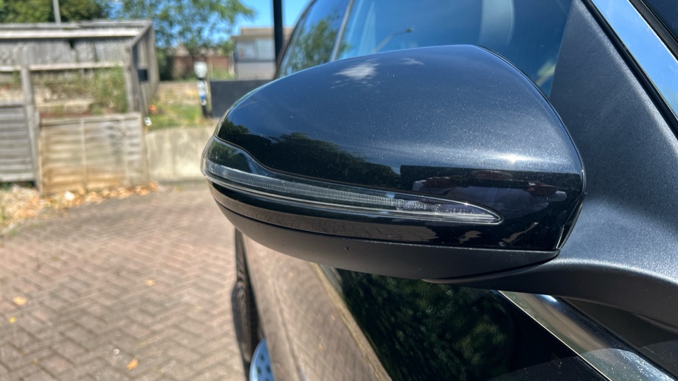 Mercedes-Benz EQC 400 300kW AMG Line Premium 80kWh 5dr Auto Electric Estate - Image 44
