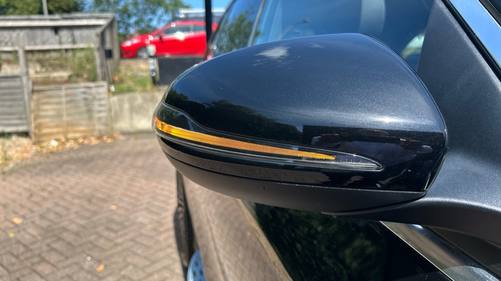 Mercedes-Benz EQC 400 300kW AMG Line Premium 80kWh 5dr Auto Electric Estate - Image 45