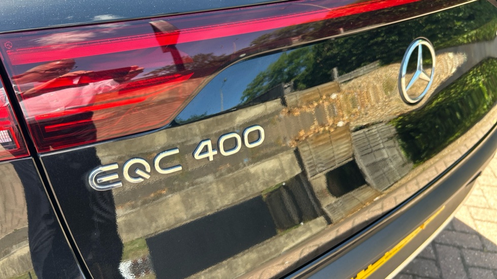 Mercedes-Benz EQC 400 300kW AMG Line Premium 80kWh 5dr Auto Electric Estate - Image 47