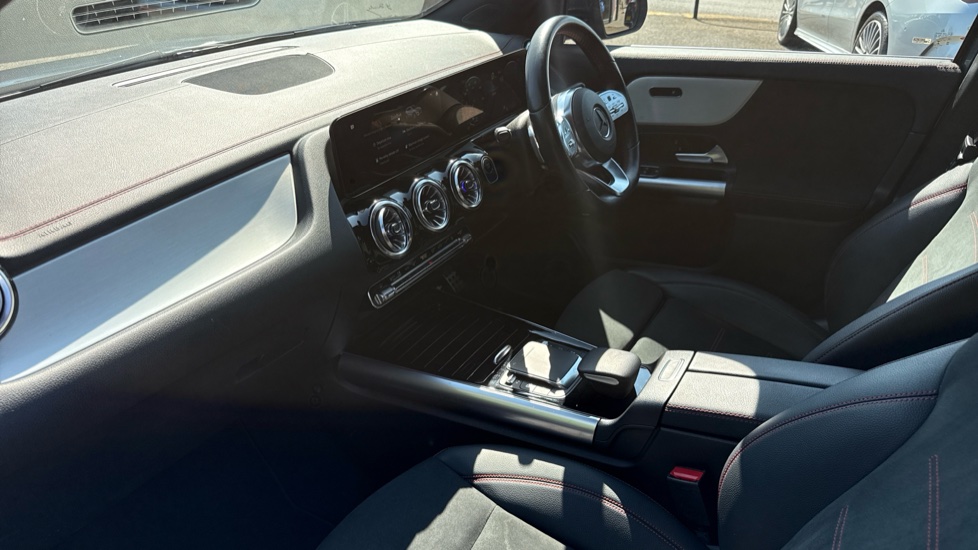 Mercedes-Benz Eqa 300 4Matic 168kW AMG Line 66.5kWh 5dr Auto Electric Hatchback - Image 9