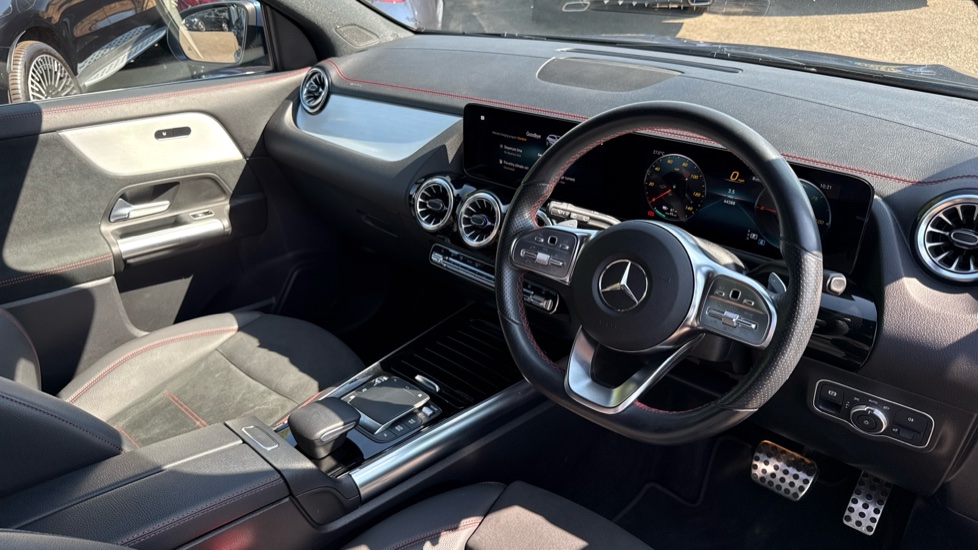 Mercedes-Benz Eqa 300 4Matic 168kW AMG Line 66.5kWh 5dr Auto Electric Hatchback - Image 11