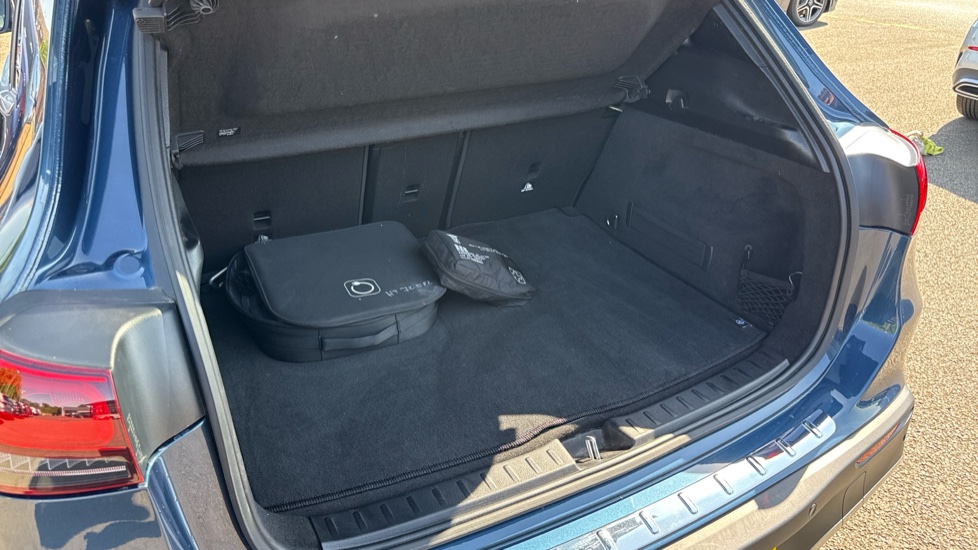 Mercedes-Benz Eqa 300 4Matic 168kW AMG Line 66.5kWh 5dr Auto Electric Hatchback - Image 23