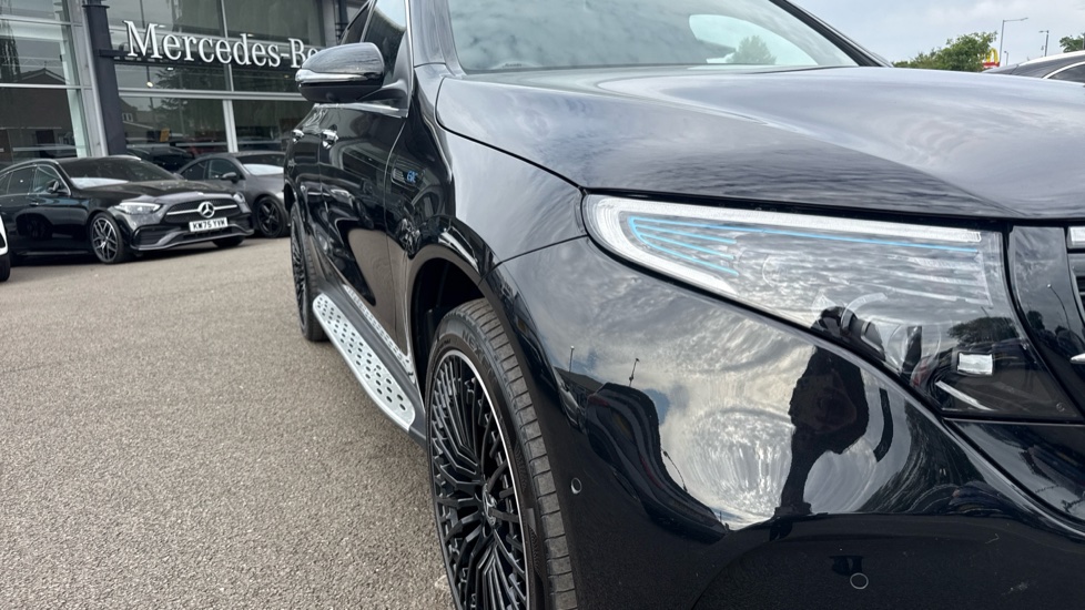 Mercedes-Benz EQC 400 300kW AMG Line Premium Plus 80kWh 5dr Auto Electric Estate - Image 24