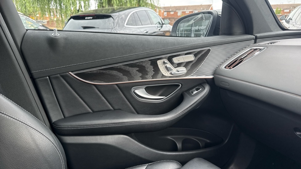 Mercedes-Benz EQC 400 300kW AMG Line Premium Plus 80kWh 5dr Auto Electric Estate - Image 29