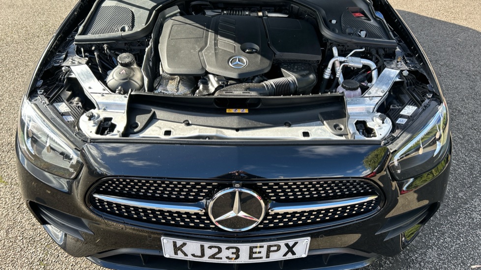 Mercedes-Benz E-Class E220d 200 AMG Line Night Ed Prem+ 5dr 9G-Tronic Diesel Estate - Image 8