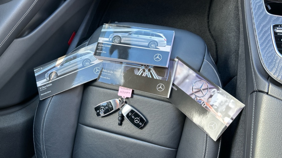 Mercedes-Benz E-Class E220d 200 AMG Line Night Ed Prem+ 5dr 9G-Tronic Diesel Estate - Image 19