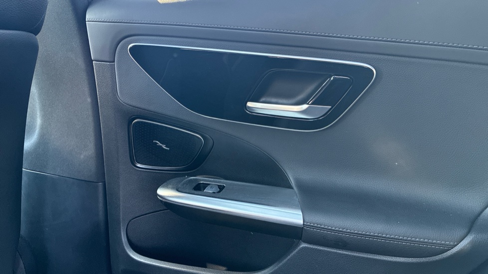 Mercedes-Benz C-Class C300 AMG Line Premium 5dr 9G-Tronic Petrol Estate - Image 22