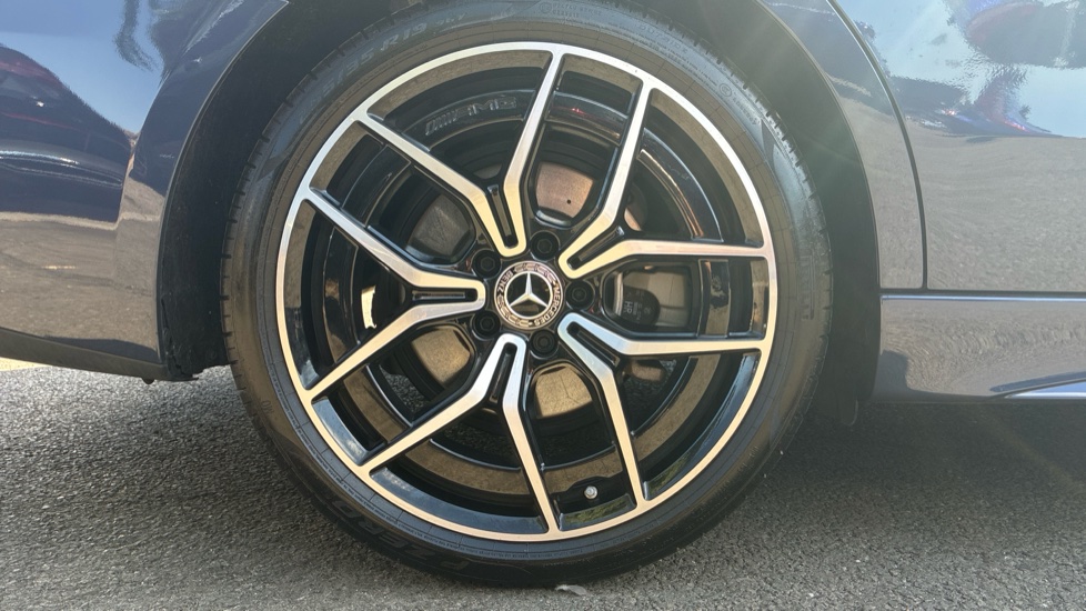 Mercedes-Benz C-Class C200 AMG Line Premium 4dr 9G-Tronic Petrol Saloon - Image 7