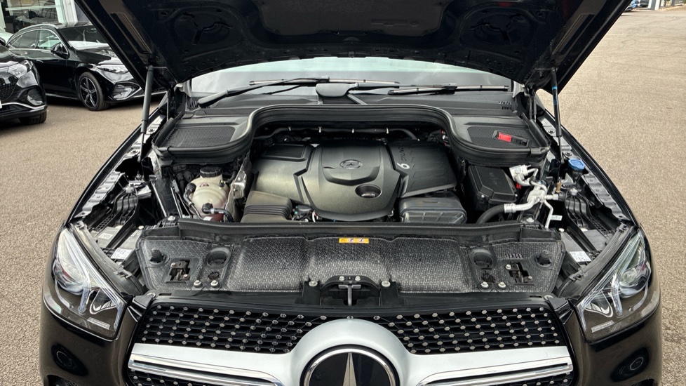 Mercedes-Benz GLE 400d 4Matic AMG Line Prem 5dr 9G-Tronic [7 St] Diesel Estate - Image 8
