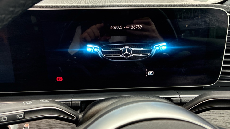 Mercedes-Benz GLE 400d 4Matic AMG Line Prem 5dr 9G-Tronic [7 St] Diesel Estate - Image 18