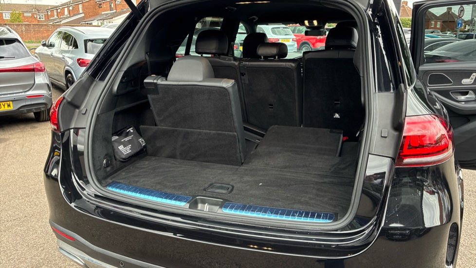 Mercedes-Benz GLE 400d 4Matic AMG Line Prem 5dr 9G-Tronic [7 St] Diesel Estate - Image 35