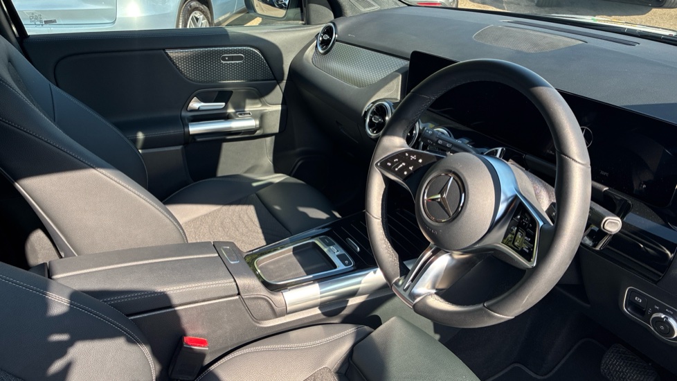 Mercedes-Benz GLA 200 Sport Executive 5dr Auto Petrol Hatchback - Image 11