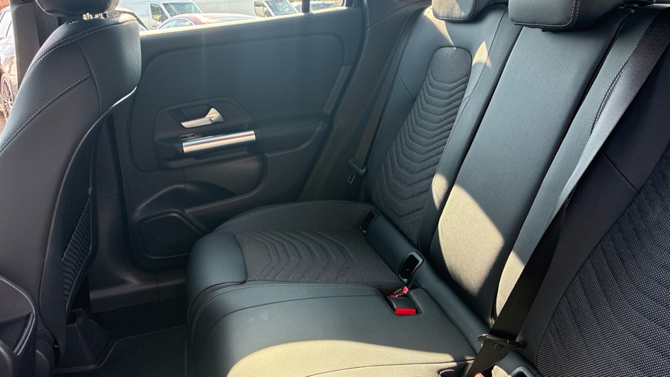 Mercedes-Benz GLA 200 Sport Executive 5dr Auto Petrol Hatchback - Image 32