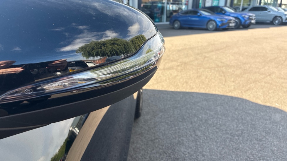 Mercedes-Benz GLA 200 Sport Executive 5dr Auto Petrol Hatchback - Image 38