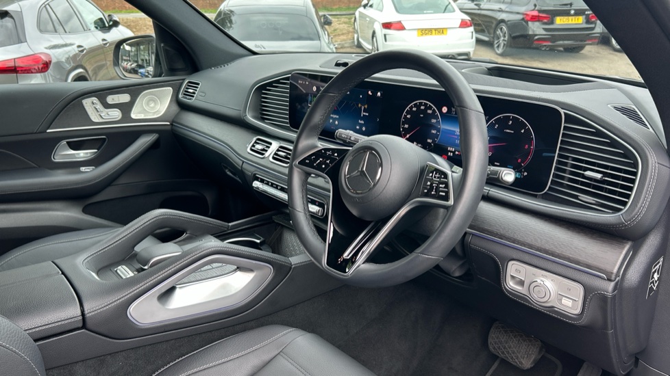 Mercedes-Benz GLE 450d 4Matic AMG Line Prem 5dr 9G-Tronic [7 St] Diesel Estate - Image 11