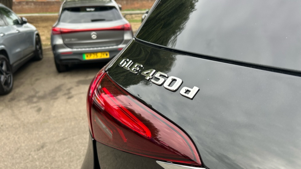 Mercedes-Benz GLE 450d 4Matic AMG Line Prem 5dr 9G-Tronic [7 St] Diesel Estate - Image 25