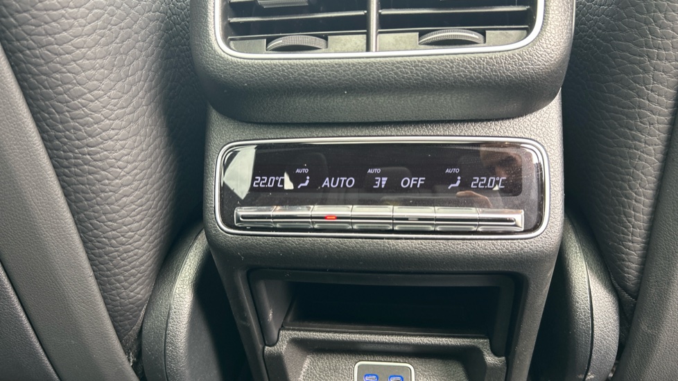 Mercedes-Benz GLE 450d 4Matic AMG Line Prem 5dr 9G-Tronic [7 St] Diesel Estate - Image 34