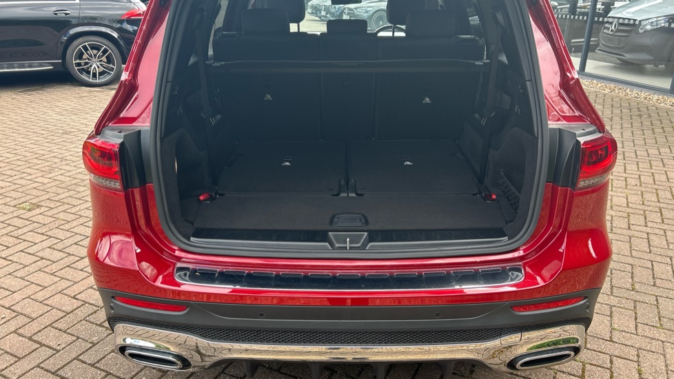 Mercedes-Benz GLB 200 AMG Line Premium 5dr 7G-Tronic Petrol Estate - Image 4