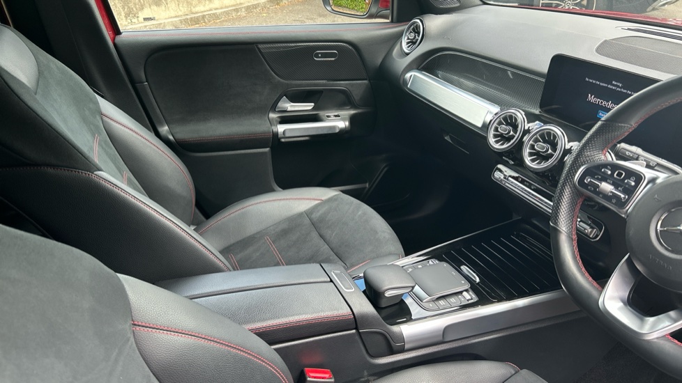 Mercedes-Benz GLB 200 AMG Line Premium 5dr 7G-Tronic Petrol Estate - Image 14