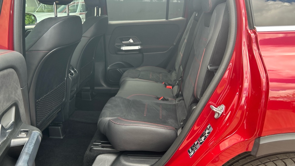 Mercedes-Benz GLB 200 AMG Line Premium 5dr 7G-Tronic Petrol Estate - Image 16