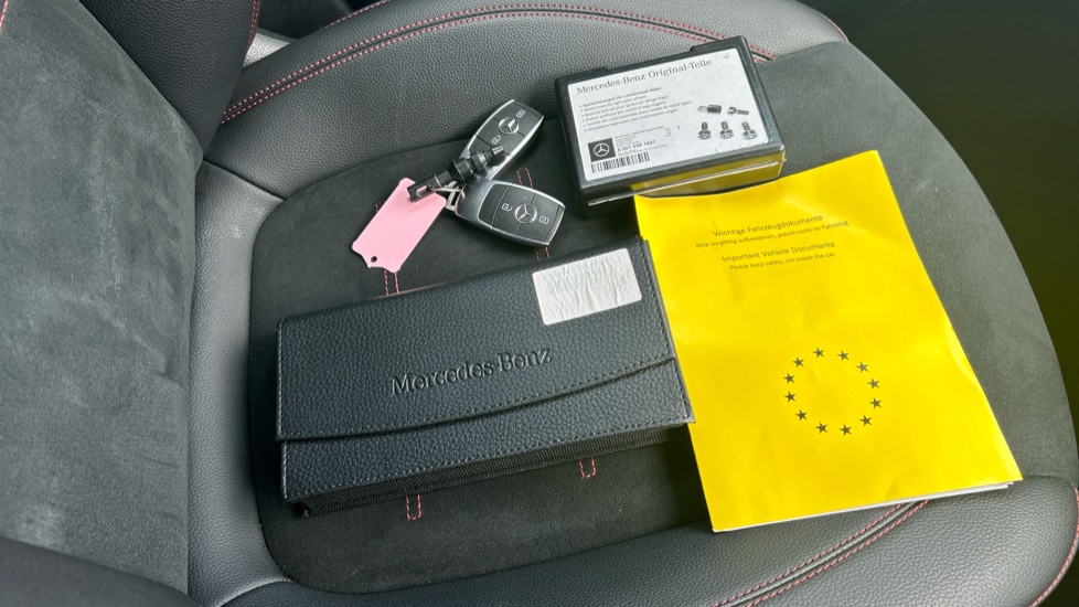 Mercedes-Benz GLB 200 AMG Line Premium 5dr 7G-Tronic Petrol Estate - Image 19