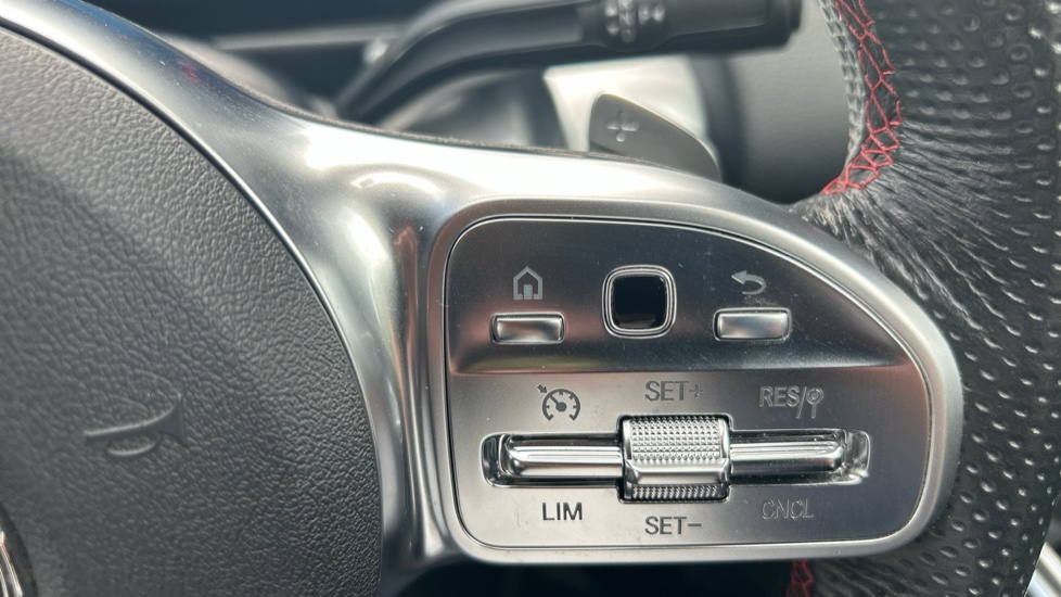 Mercedes-Benz GLB 200 AMG Line Premium 5dr 7G-Tronic Petrol Estate - Image 22