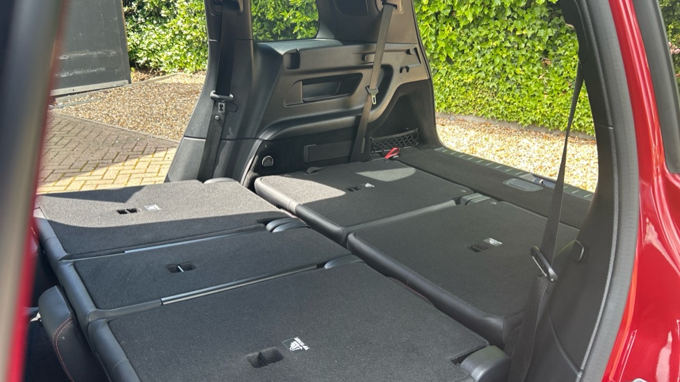 Mercedes-Benz GLB 200 AMG Line Premium 5dr 7G-Tronic Petrol Estate - Image 35