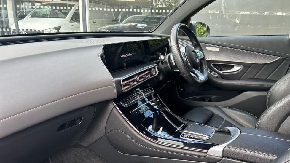 Mercedes-Benz EQC 400 300kW AMG Line Premium 80kWh 5dr Auto Electric Estate - Image 9