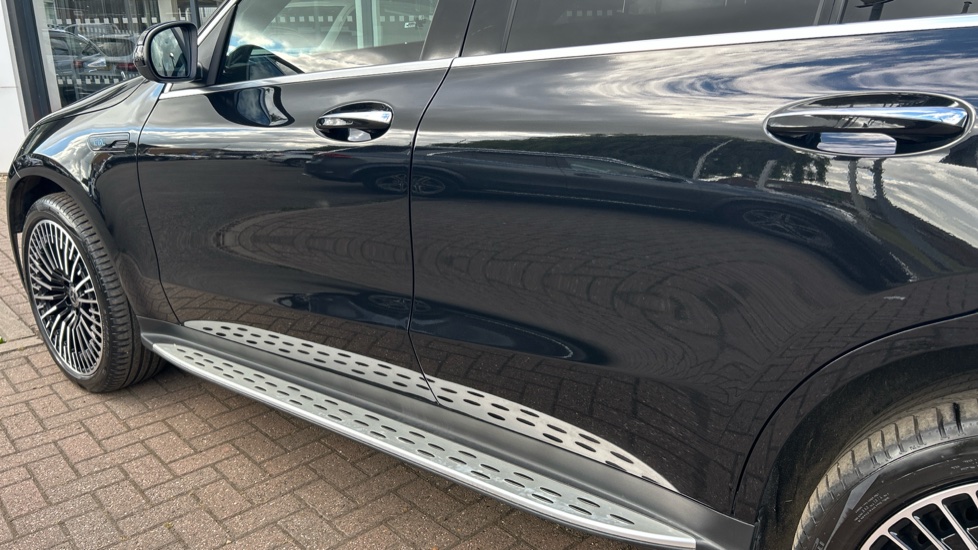 Mercedes-Benz EQC 400 300kW AMG Line Premium 80kWh 5dr Auto Electric Estate - Image 24