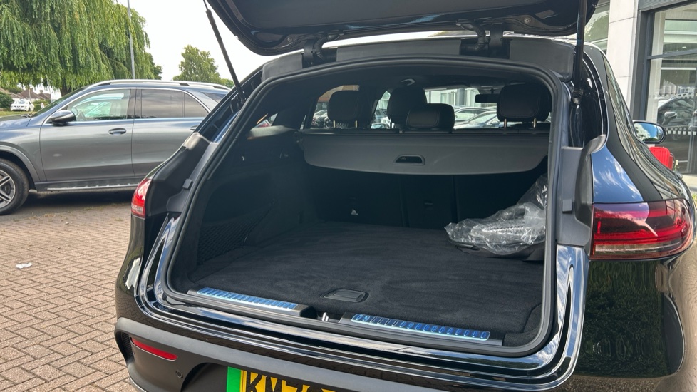 Mercedes-Benz EQC 400 300kW AMG Line Premium 80kWh 5dr Auto Electric Estate - Image 27