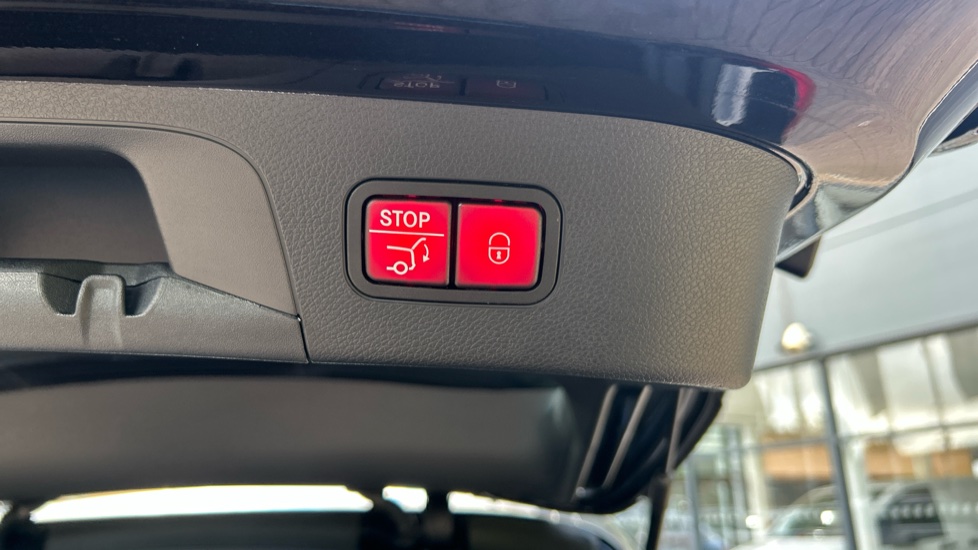 Mercedes-Benz EQC 400 300kW AMG Line Premium 80kWh 5dr Auto Electric Estate - Image 28