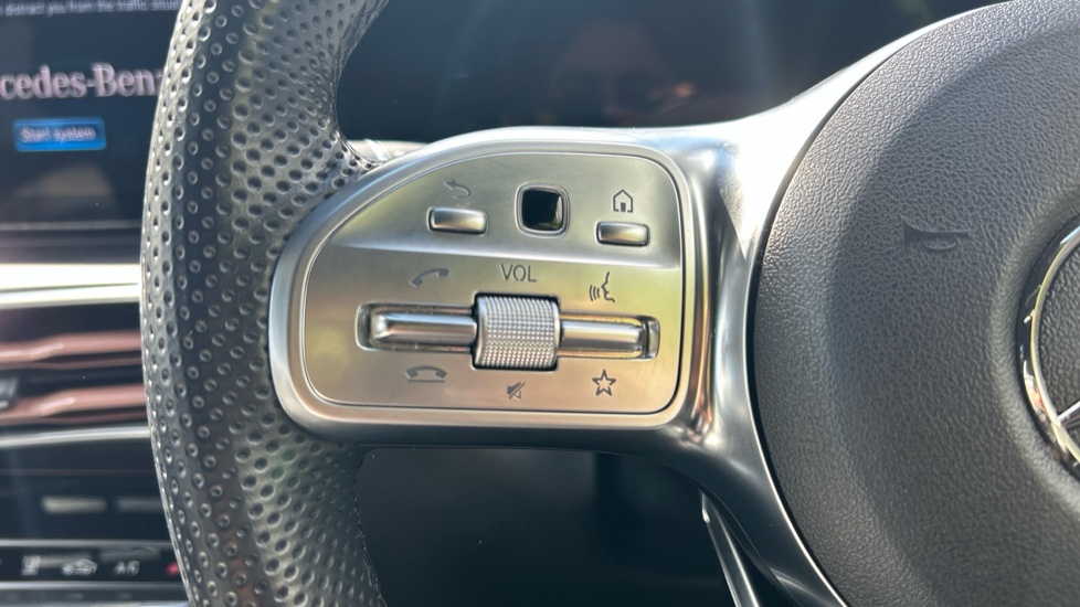Mercedes-Benz EQC 400 300kW AMG Line Premium 80kWh 5dr Auto Electric Estate - Image 34