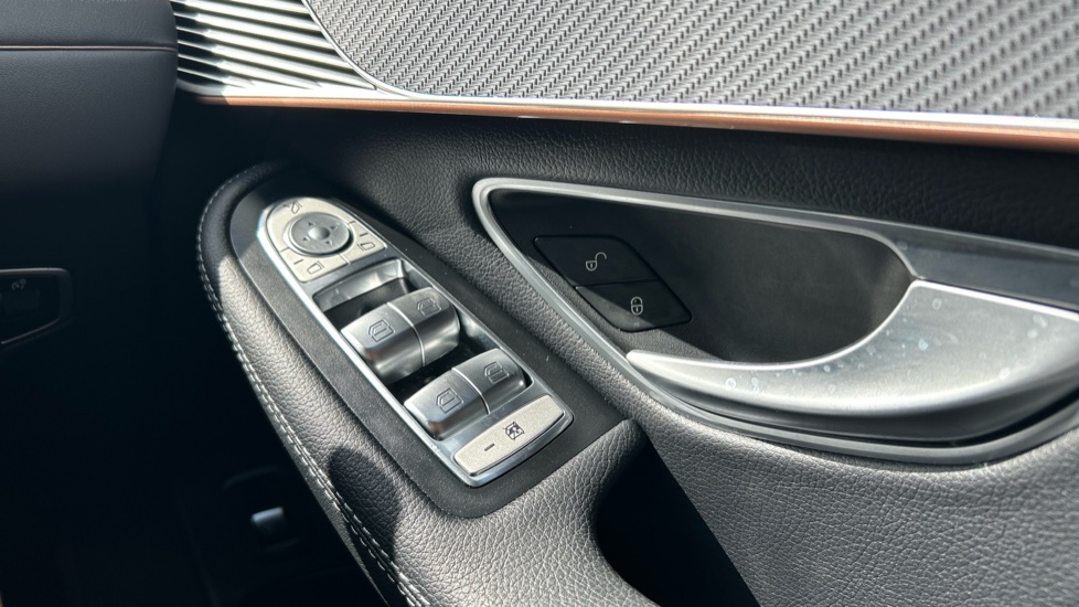 Mercedes-Benz EQC 400 300kW AMG Line Premium 80kWh 5dr Auto Electric Estate - Image 37