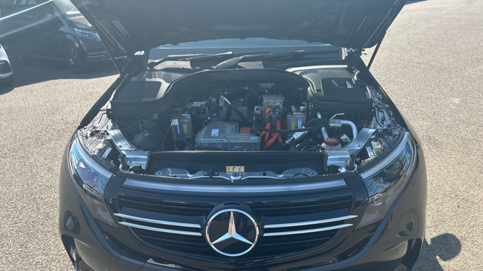 Mercedes-Benz EQC 400 300kW AMG Line Premium 80kWh 5dr Auto Electric Estate - Image 8