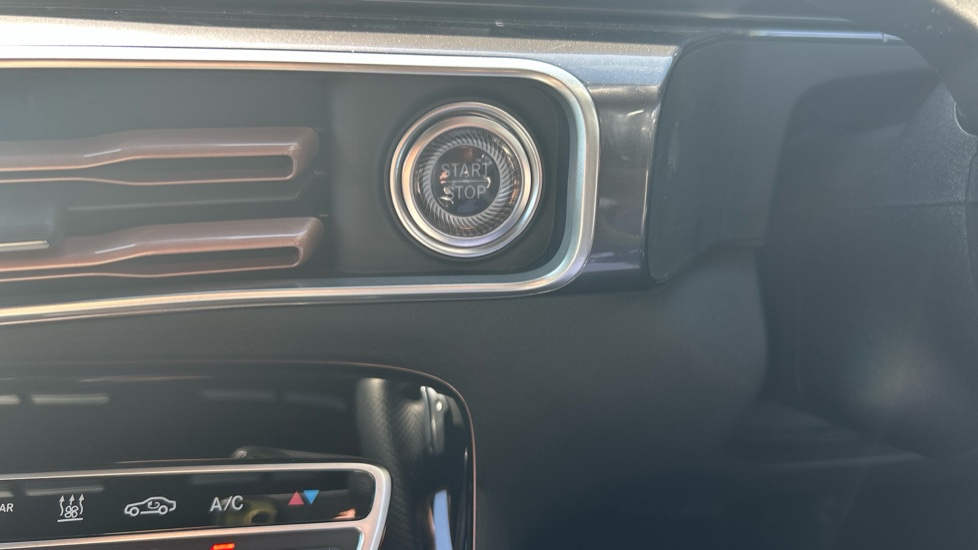 Mercedes-Benz EQC 400 300kW AMG Line Premium 80kWh 5dr Auto Electric Estate - Image 29