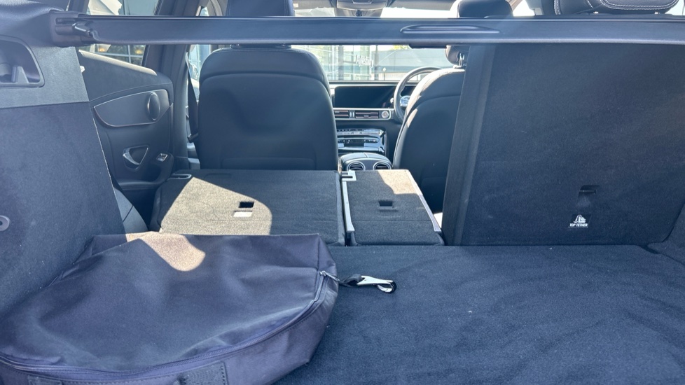 Mercedes-Benz EQC 400 300kW AMG Line Premium 80kWh 5dr Auto Electric Estate - Image 33