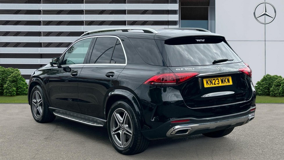 Mercedes-Benz GLE 300d 272 4Matic AMG Line 5dr 9G-Tronic Diesel Estate - Image 2
