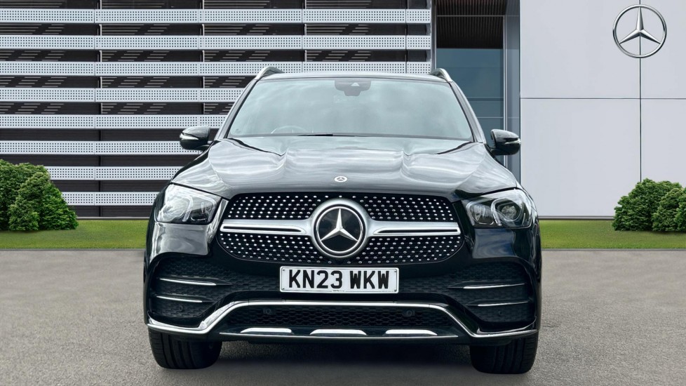 Mercedes-Benz GLE 300d 272 4Matic AMG Line 5dr 9G-Tronic Diesel Estate - Image 3