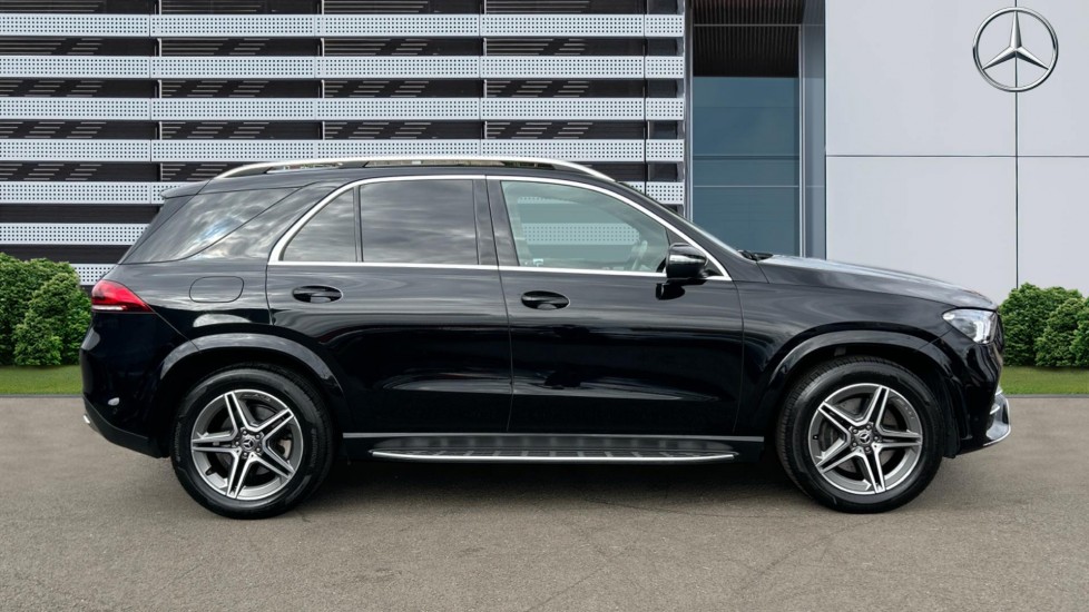 Mercedes-Benz GLE 300d 272 4Matic AMG Line 5dr 9G-Tronic Diesel Estate - Image 5