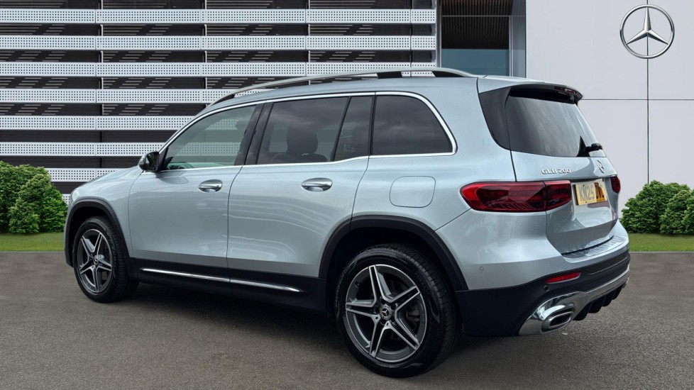 Mercedes-Benz GLB 200 AMG Line Premium 5dr 7G-Tronic Petrol Estate - Image 2