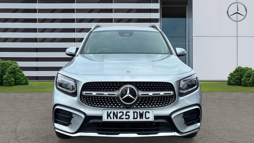 Mercedes-Benz GLB 200 AMG Line Premium 5dr 7G-Tronic Petrol Estate - Image 3