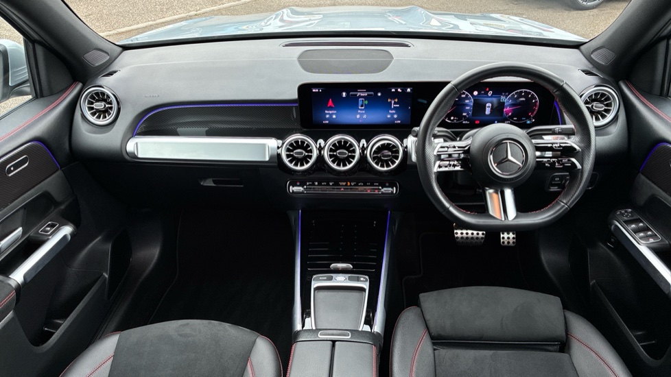 Mercedes-Benz GLB 200 AMG Line Premium 5dr 7G-Tronic Petrol Estate - Image 10