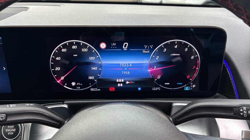 Mercedes-Benz GLB 200 AMG Line Premium 5dr 7G-Tronic Petrol Estate - Image 18